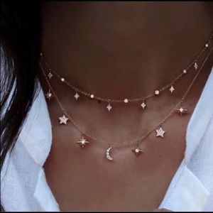 Beautiful double layer star 🌟 necklace